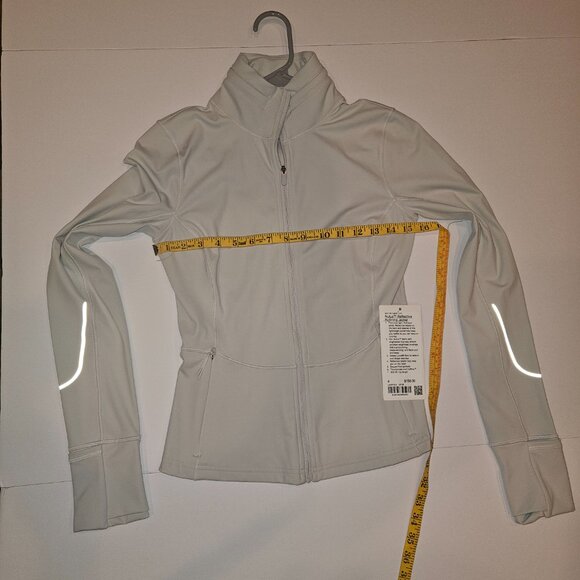 Lululemon Women's Nulux ™ Reflective Running Jacket - Picture 11 of 14